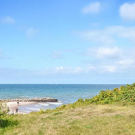 Four-bedroom In Сasa de vacaciones Tisvildeleje