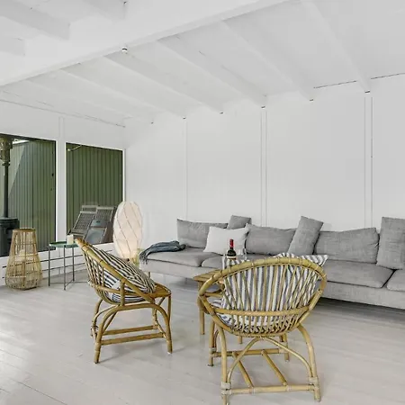 Four-bedroom In Tisvildeleje