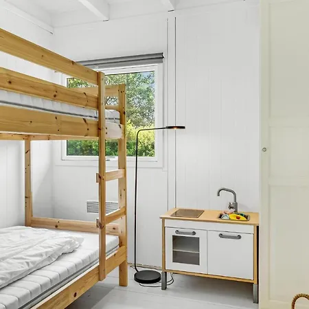 Four-bedroom In * Tisvildeleje