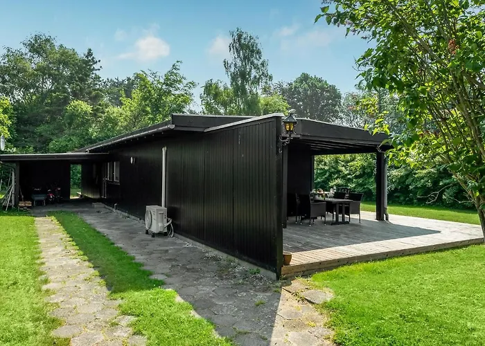 Дом отдыха Four-bedroom In Тисвиллелайе