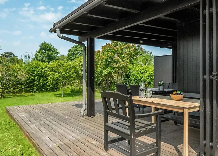 Four-bedroom In Дом отдыха Тисвиллелайе